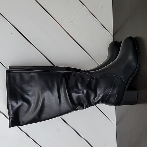 NEW Journee Collection Womens Romilly  Black 9.5M High Knee Boots - Picture 1 of 10